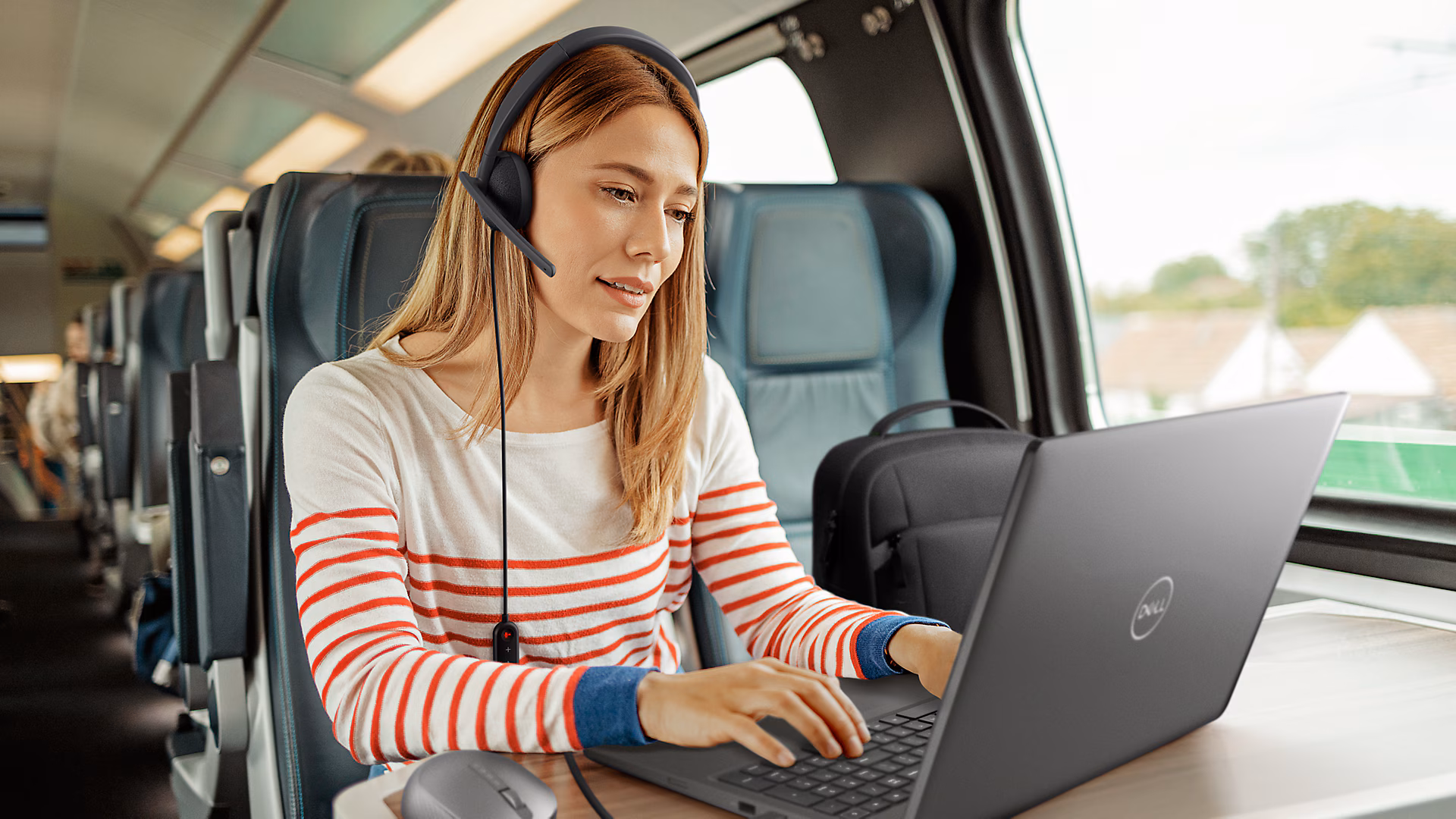 Audífonos Dell Pro Wired Headset WH3024 USB-C 1 headset airmax wh3024 pdp audio